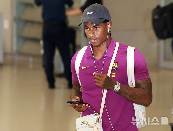 마커스 래시포드가 29일 오후 인천국제공항 제2여객터미널을 통해 입국하고 있다. /사진=뉴시스