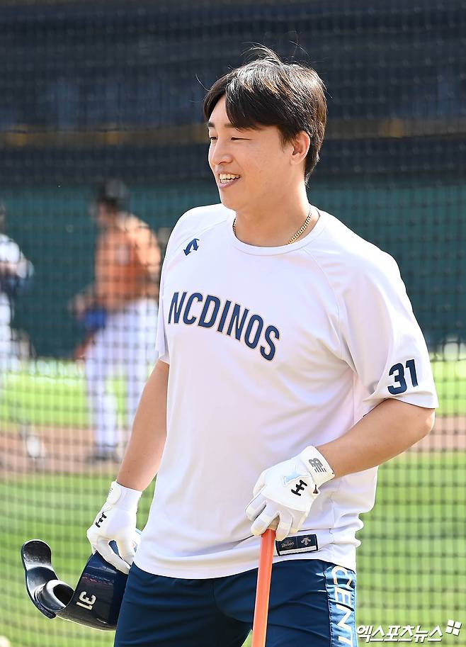 한화 이글스가 31일 NC 다이노스와의 트레이드를 통해 베테랑 외야수 손아섭을 영입했다. 현금 3억원과 2026 신인드래프트 3라운드 지명권을 내주기로 했다. 엑스포츠뉴스 DB