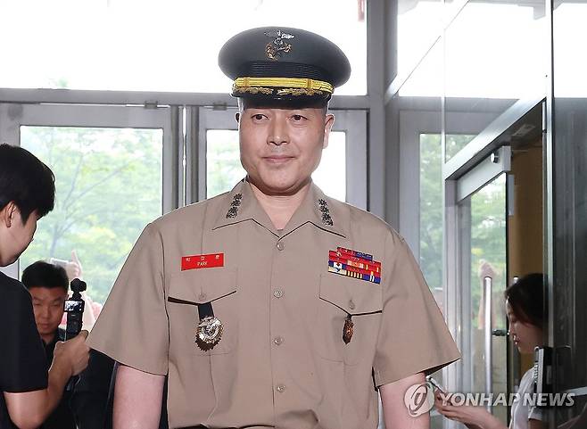 박정훈 대령, 순직해병특검 참고인 출석 (서울=연합뉴스) 김주형 기자 = 채상병 사망 사건 초동조사 당시 수사외압을 폭로했던 박정훈 해병대 수사단장(대령)이 31일 서울 서초구 순직해병특검 사무실에 참고인 신분으로 출석하고 있다. 2025.7.31 kjhpress@yna.co.kr