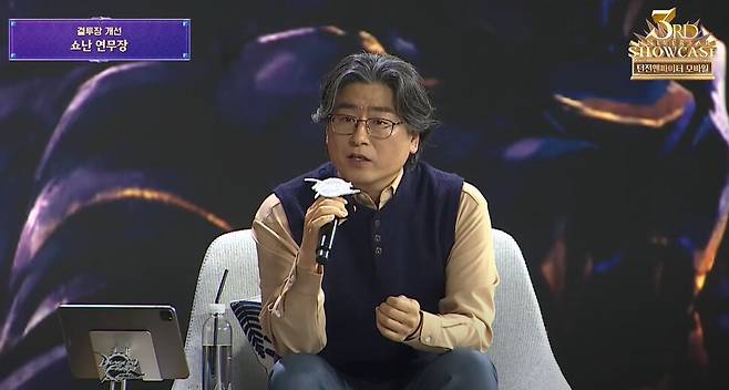 옥성태 던전앤파이터 모바일 총괄 디렉터. 던파모바일 유튜브 갈무리