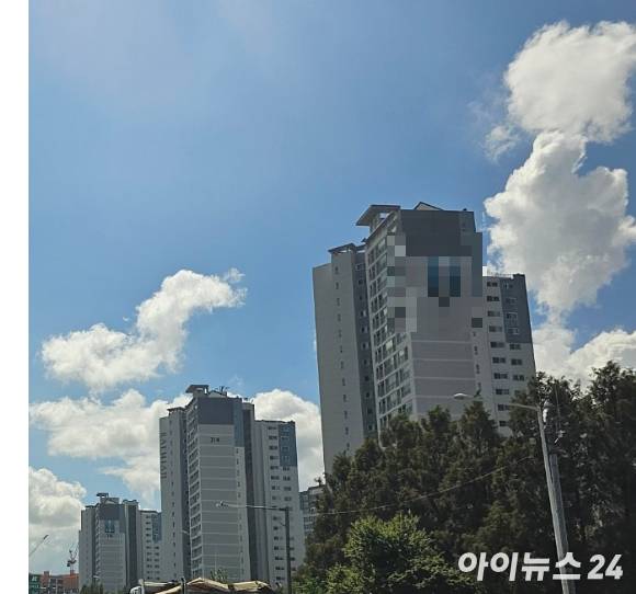 경기 과천 일대 아파트 단지 전경.