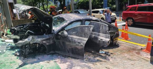 부산 돌진 차량 사고 현장 [사진=연합뉴스]