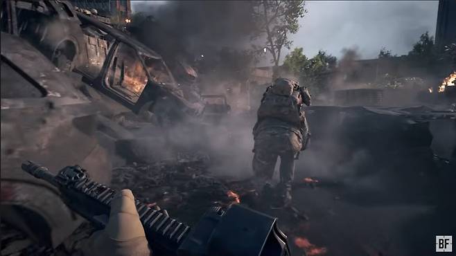 ▲ 기어즈오브워의 '로디 런'처럼 숙인 채 질주가 가능하며