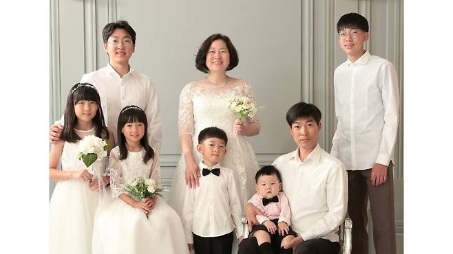 권의혁, 김샤론 부부의 가족사진