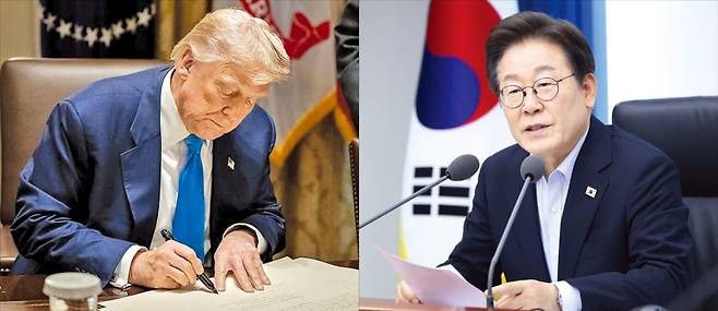 < 트럼프 “합의 기쁘다”…李 “큰 고비 넘겨” > 이재명 대통령이 한·미 관세협상이 타결된 31일 SNS에 “큰 고비를 하나 넘었다”고 밝혔다. 이 대통령이 대통령실에서 수석보좌관 회의를 주재하고 있다(오른쪽). 백악관은 30일(현지시간) 도널드 트럼프 미국 대통령이 문서에 서명하는 사진과 함께 “협상이 타결돼 기쁘다”는 글을 올렸다(왼쪽). 이 문서가 관세협상과 관련한 것인지는 밝히지 않았다.  /김범준 기자·백악관 SNS 캡처