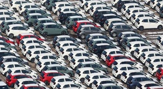 수출용 차량들이 경기도 평택항 인근에 세워져 있다. 연합뉴스