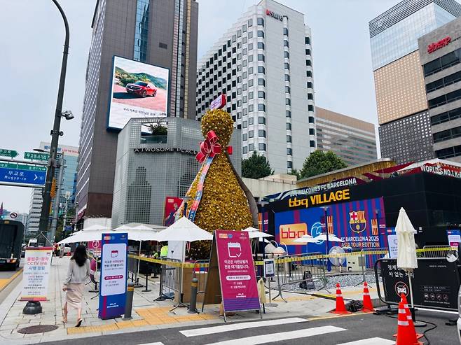 1일 FC바르셀로나 팬 사인회가 열리는 서울 종로 BBQ청계광장점 전경./사진=이재윤 기자
