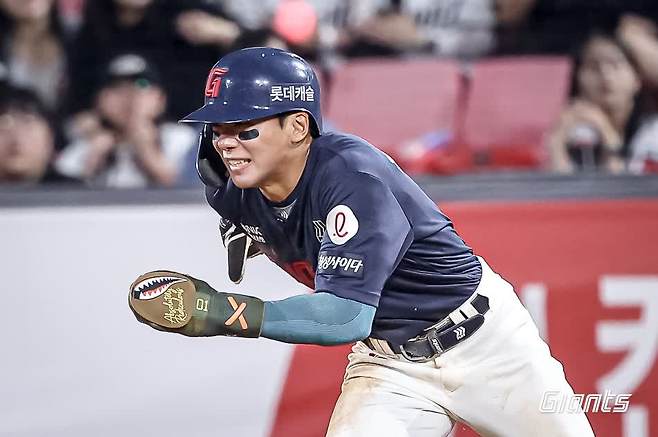 롯데 자이언츠 외야수 장두성이 1일 서울 고척스카이돔에서 열린 2025 신한 SOL Bank KBO리그 키움 히어로즈와의 팀 간 13차전에 1번타자 겸 중견수로 선발출전했다. 사진 롯데 자이언츠