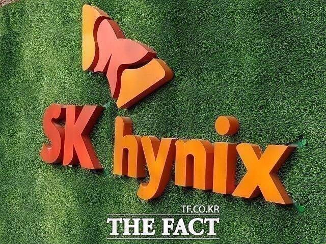 HBM 훈풍을 탄 SK하이닉스가 2분기 9조원이 넘는 영업이익을 냈다. /더팩트 DB