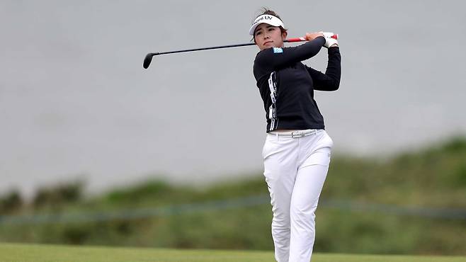 대회 이틀째 7타를 줄여 선두에 오른 야마시타 미유. [사진=LPGA]