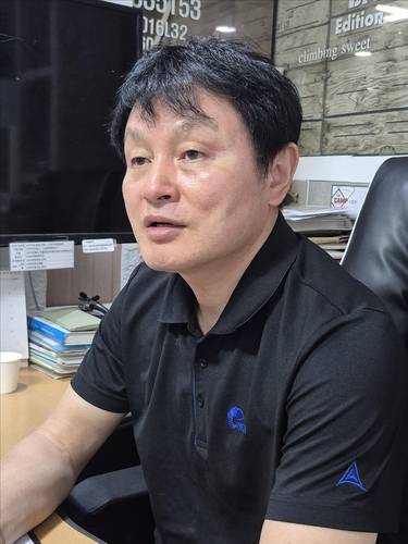 연합뉴스와 인터뷰 중인 유진수 대표 [윤근영 기자 촬영]