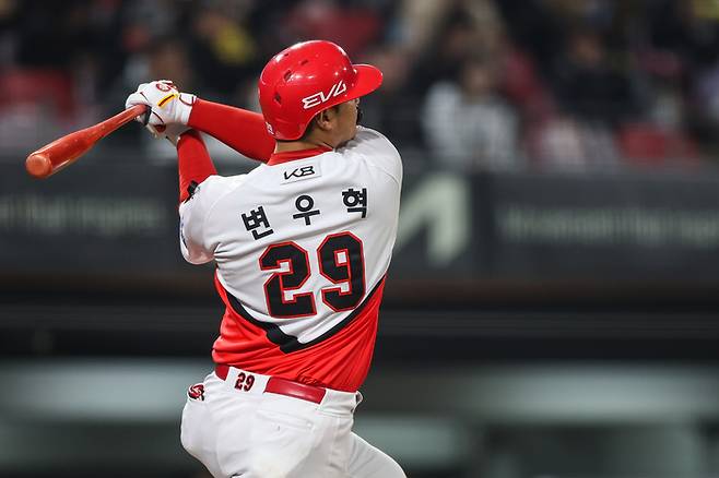 KIA 변우혁이 광주-기아 챔피언스 필드에서 열린 2025 KBO리그 삼성과 경기에서 2타점 적시타를 터뜨리고 있다. 사진 | KIA 타이거즈