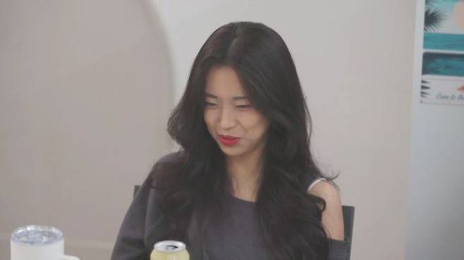 신기하게 맞물리는 직업들, '돌싱글즈' 여군 출신 예원, "선배님께 경례!"…폭소 만발 선후임 라인 결성