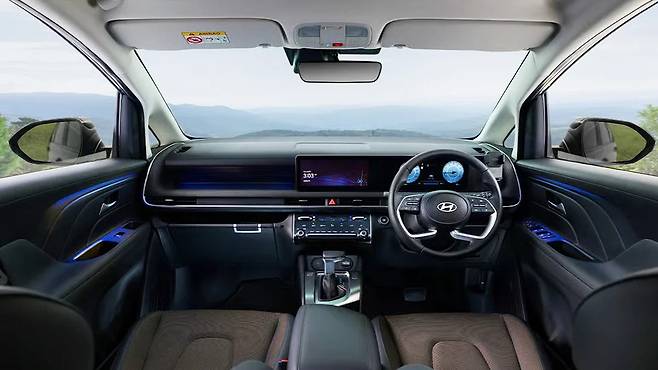 현대차 스타게이저 카르텐즈 실내