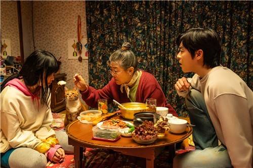 영화 '좀비딸' 속 한 장면(뉴 스튜디오N 제공) / 연합뉴스