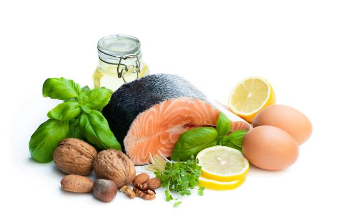 지방이 많은 생선과 달걀, 호두 등은 두피와 모발 건강에 도움을 줘 탈모를 예방한다.[사진=게티이미지뱅크]
