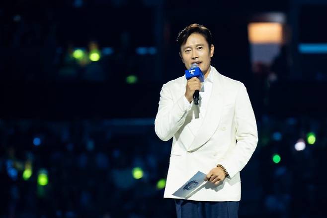 '케이콘 LA 2025' 오프닝 무대 오른 배우 이병헌 [CJ ENM 제공. 재판매 및 DB 금지]