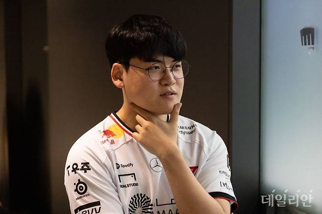 '구마유시' 이민형이 지난 2일 LCK 3라운드 경기 종료 후 데일리안과 인터뷰를 진행하고 있다. ⓒ데일리안 황지현 기자