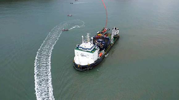 국내 해상풍력 사업에 투입된 CLV 포설선 '팔로스' [사진=대한전선]