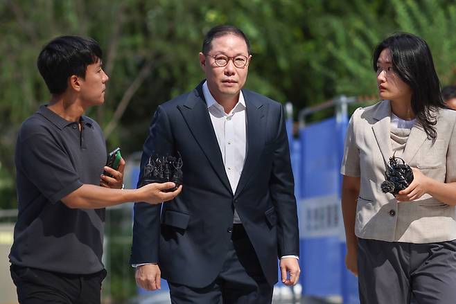 조현상 HS효성 부회장이 4일 서울 종로구 KT광화문빌딩 웨스트에 위치한 민중기 특별검사팀에 출석하고 있다. [사진 = 연합뉴스]