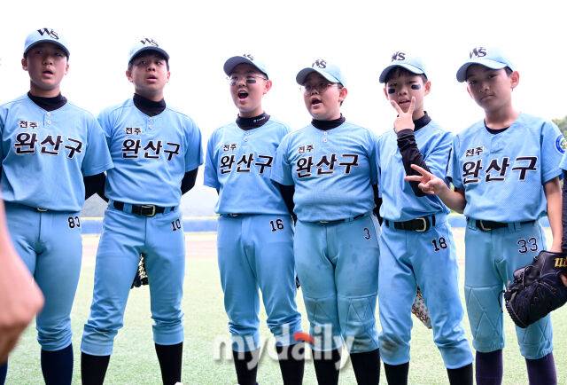 제2회 마이데일리배에 출전한 전주완산구 유소년야구단 선수들. /횡성베이스볼테마파크=송일섭 기자