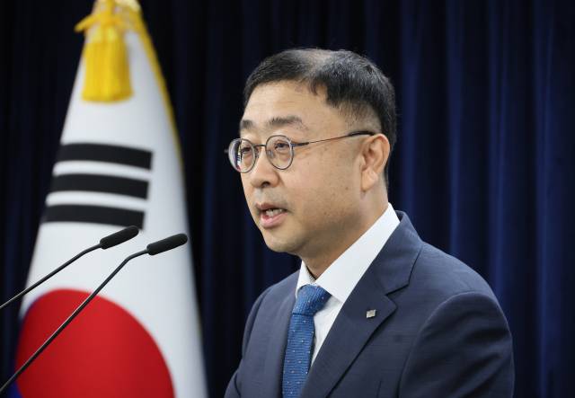 송상훈 과학기술정보통신부 정보통신정책실장이 4일 서울 종로구 정부서울청사에서 독자 AI 파운데이션 모델 프로젝트 정예팀 선정 결과를 발표하고 있다. 연합뉴스