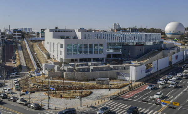 수원팔달경찰서의 전경.