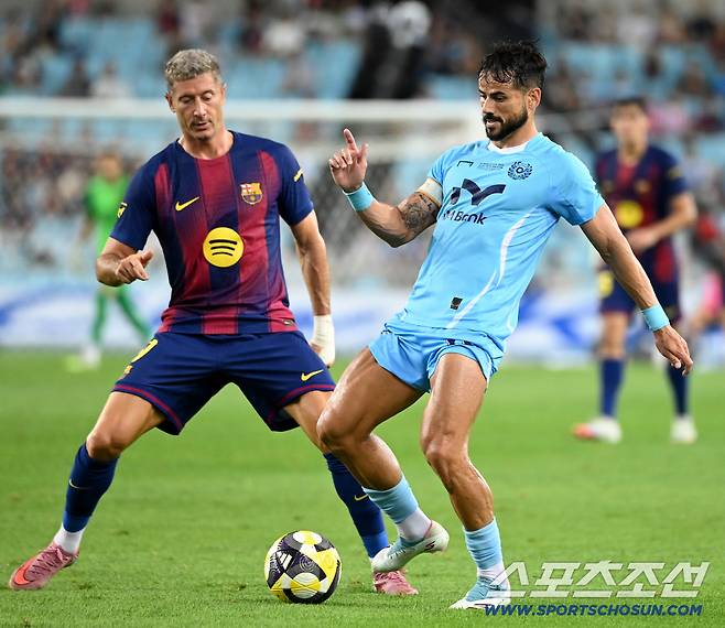 4일 대구스타디움에서 열린 FC바르셀로나와 대구FC의 경기, 세징야가 패스를 시도하고 있다. 대구=허상욱 기자wook@sportschosun.com/2025.08.04/