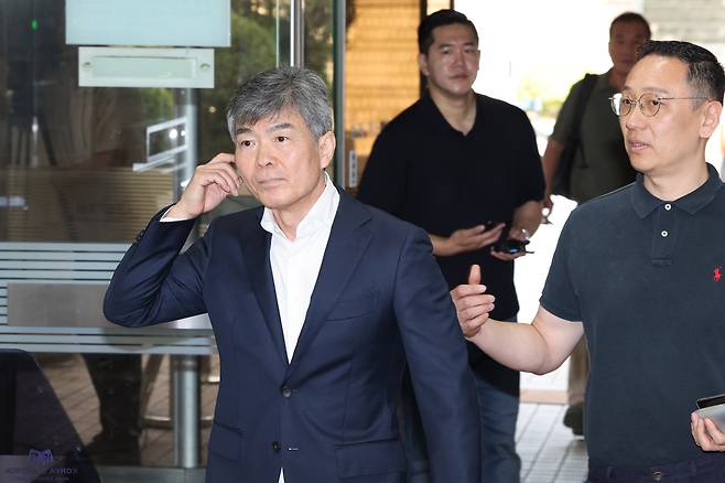 이종호 전 블랙펄인베스트 대표가 5일 영장실질심사를 받기 위해 서울중앙지법에 출석하고 있다./연합뉴스