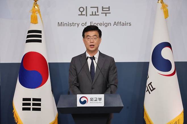 이재웅 외교부 대변인이 5일 서울 종로구 정부서울청사 별관에서 정례브리핑을 하고 있다. ⓒ연합뉴스