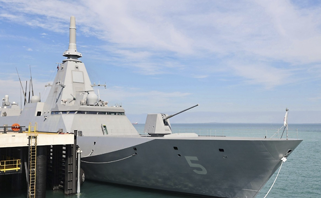일본 미쓰비시중공업이 건조한 '모가미'형 호위함. ⓒAP/연합뉴스