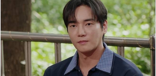 배우 강지섭(44)이 기독교복음선교회(JMS) 탈교 심경을 털어놨다. 그는 “무지로 인해 낙인이 찍혔다”며 신도 시절 겪은 피해를 고백했다. 사진=MBN ‘오은영 스테이’ 제공