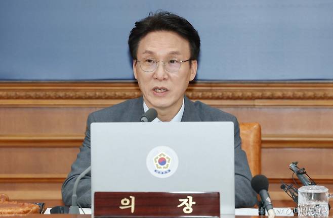 김민석 국무총리가 5일 오전 서울 종로구 정부서울청사에서 열린 국무회의에서 발언을 하고 있다. /사진=뉴스1