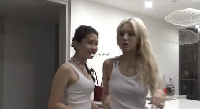 채널 ‘IMOS 전소미’