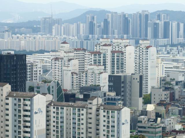 서울 시내 아파트 단지들의 모습. 연합뉴스