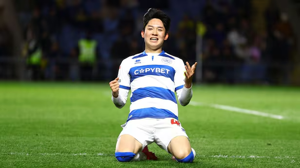 QPR 양민혁이 10일 옥스퍼스와의 잉글랜드 챔피언십 원정 경기에서 골을 넣은 뒤 세리머니하고 있다. 구단 SNS 캡처