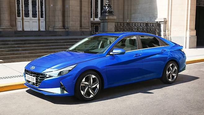 현대차 아반떼 CN7