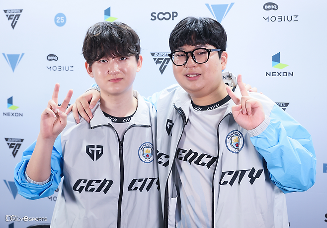 FTB 연속 우승의 주역인 젠시티 '원더08' 고원재와 '크롱' 황세종.