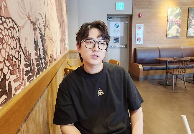 - 비누는 카카오게임즈나 블리자드처럼 자체 컨텐츠를 개발했으면 하는 바람을 드러냈다&nbsp;