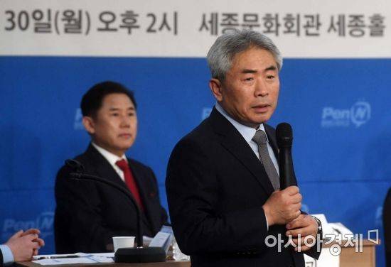 정규재 전 한국경제신문 논설위원. 아시아경제