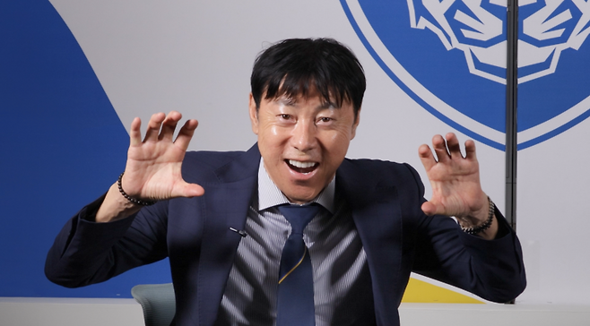5일 울산의 13대 감독으로 취임한 신태용 감독이 구단을 통해 각오를 전하고 있다. 사진=울산