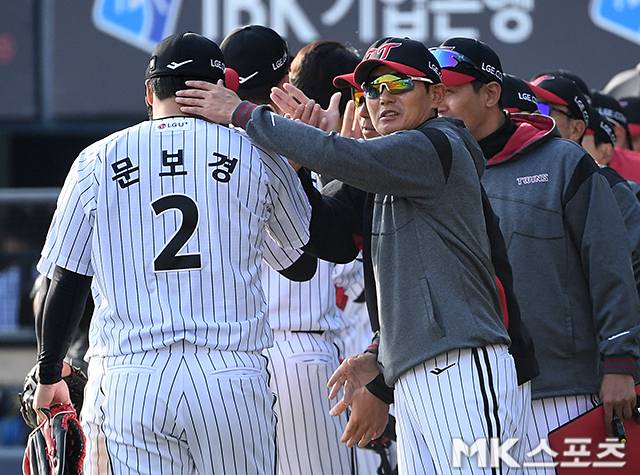 문보경과 염경엽 감독. 사진=천정환 기자