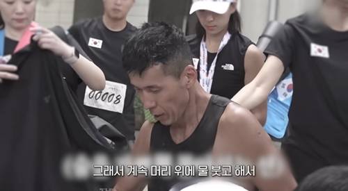 가수 션이 광복절을 앞두고 6년째 이어온 ‘815런’ 준비 근황을 전하며 팬들의 걱정을 자아냈다.