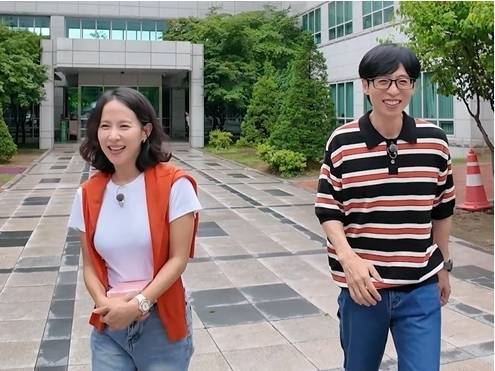 영화 ‘기생충’으로 월드 스타가 된 조여정이 32회 틈친구로 나온 SBS 화요 예능 ‘틈만 나면’의 한 장면(SBS)