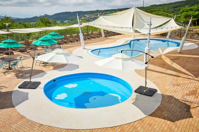 마우나오션리조트의 야외 수영장.