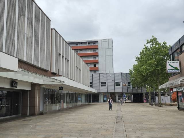 독일 볼프스부르크 중심가인 포르쉐부르크 중심가인 포르쉐 거리의 상점 곳곳이 텅 비어있다. 볼프스부르크=주재현 기자