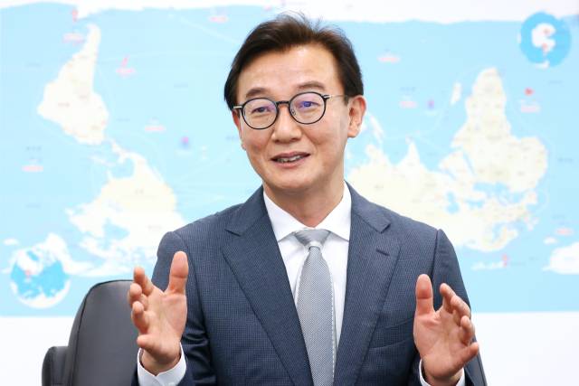 전재수 해양수산부 장관이 북극항로 시범운항 계획을 밝혔다. 연합뉴스