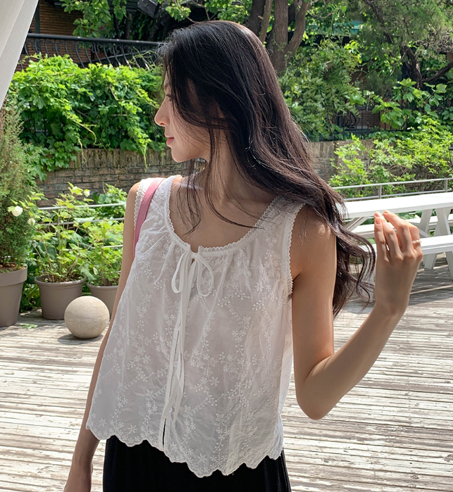 체리코코 로티 자수 나시 블라우스