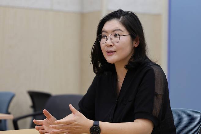 김수연 서울대 보건환경연구소 책임연구원이 지난달 29일 오후 서울 관악구 서울대에서 건강한겨레와 인유두종바이러스(HPV) 백신 남성 청소년 확대 필요성에 대해 인터뷰하고 있다. 신소영 기자 viator@hani.co.kr
