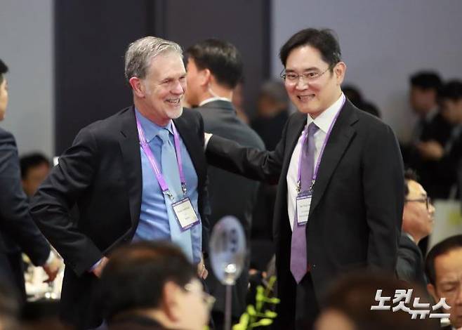 리드 헤이스팅스 넷플릭스 CEO와 이재용 삼성전자 회장